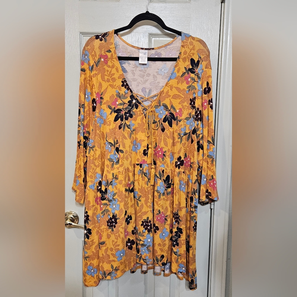 Terra & Sky Yellow Floral Lace-Up Tunic